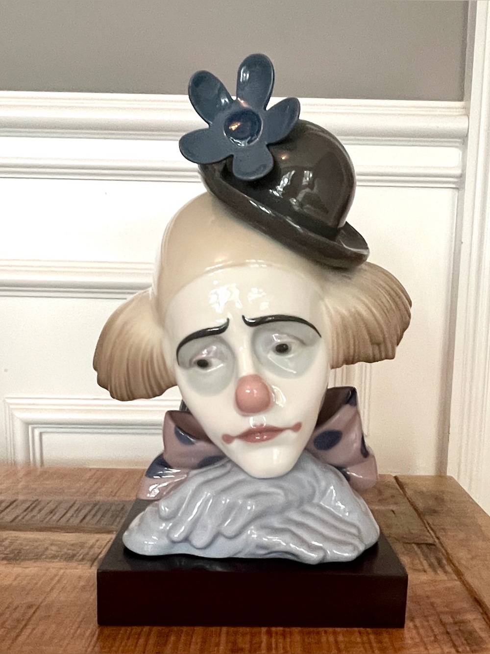 Lladro # 5130 Pensive Clown